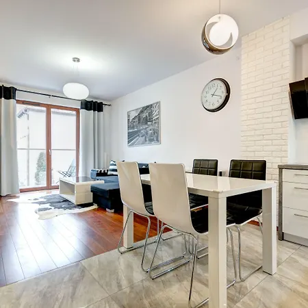 아파트 Sopot Premium Stay Kamienny Potok With Parking By Noclegi Renters 소포트