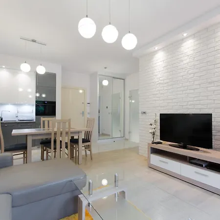 Appartamento Premium Kamienny Potok With Parking By Renters Sopot